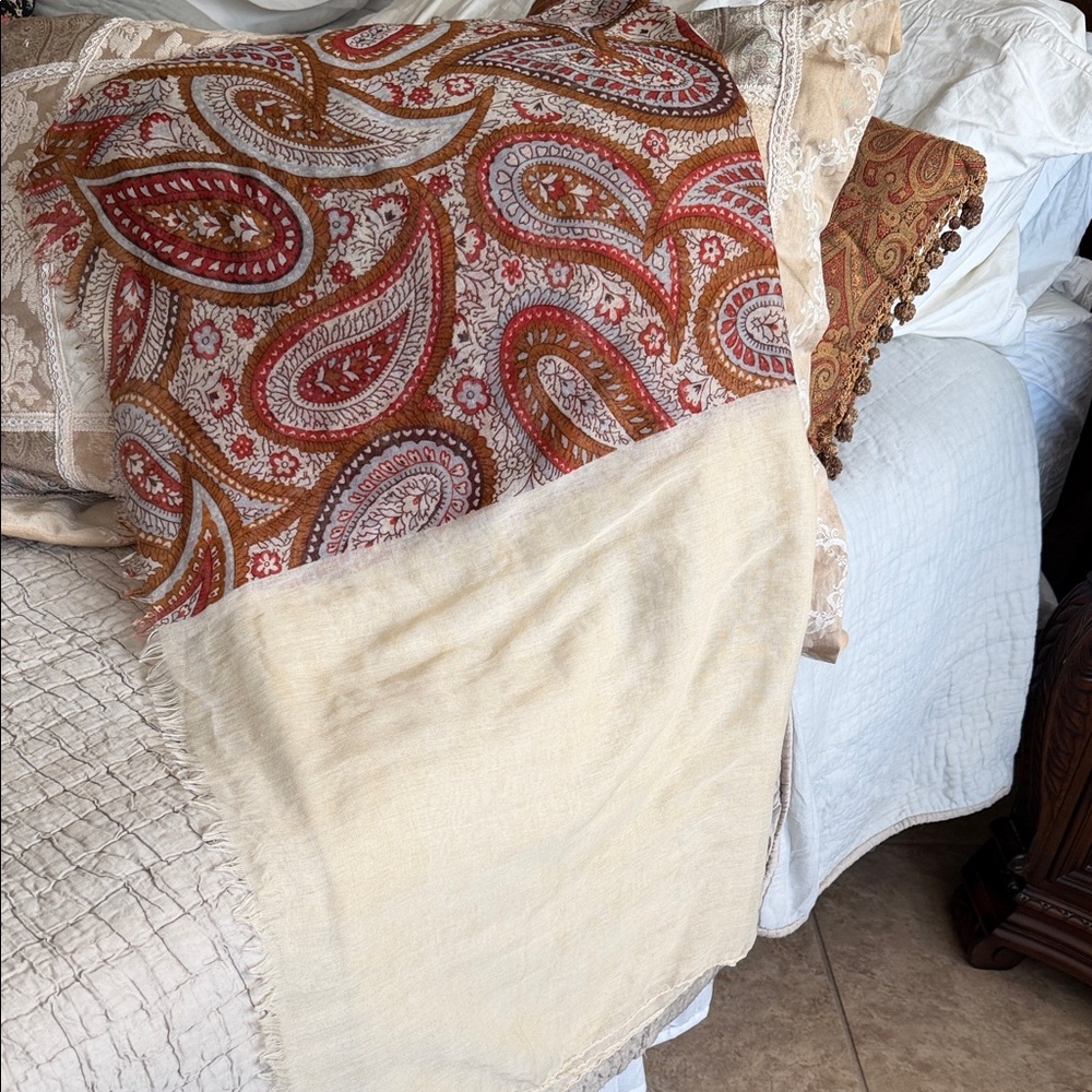 Paisley Two-Tone Shawl Scarf in Rust and Cream Lou Lou nwt